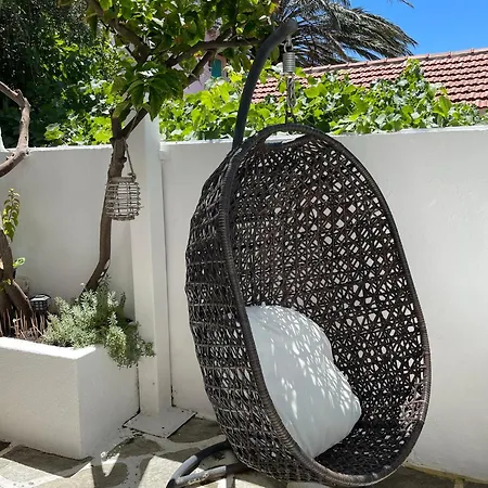 Lemon Tree Skiathos Town